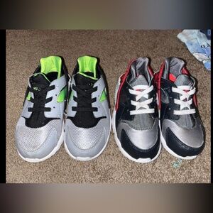 Nike Black and Green Sneakers Modern Athletic Design